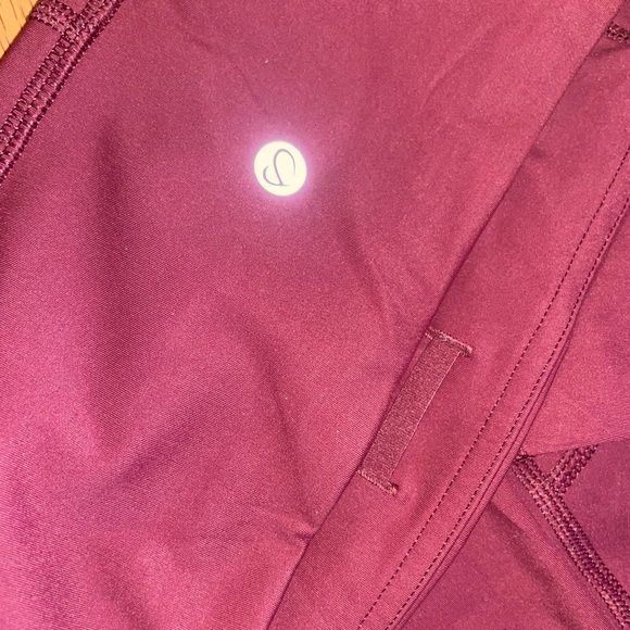 Tlf women’s Burgundy Leggings work out sport leisure size small mid calf/ankle - Picture 8 of 8